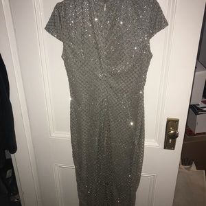 Gorgeous Sparkly Midi Dress!